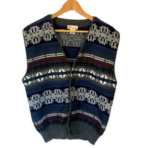 Vintage Cozy Cottagecore Coastal Nordic Cardigan Vest Medium